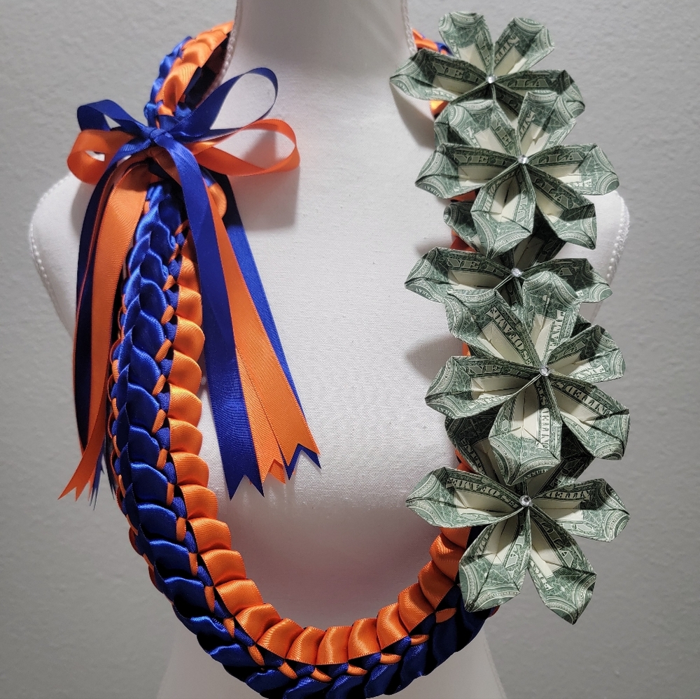 Graduation Money Lei - Picture 2 of 8